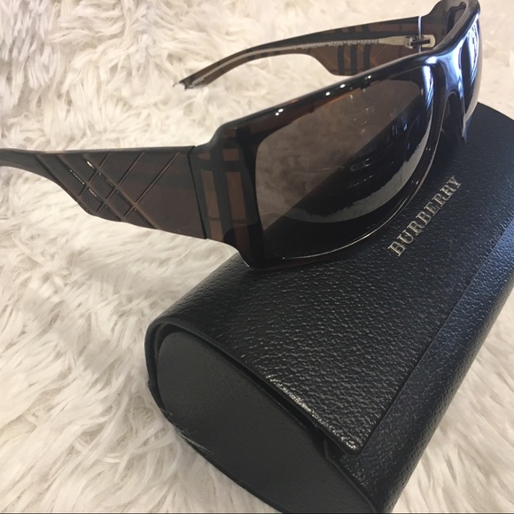 Burberry Sunglasses - Picture 3 of 6
